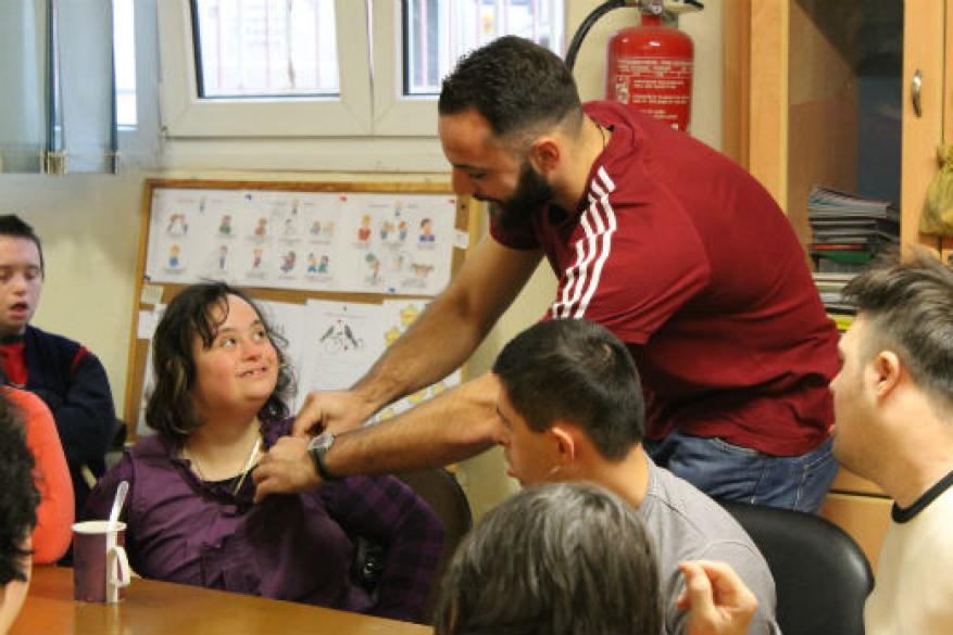 Επίσκεψη του ταχυδακτυλουργού Δημήτρη Λιοτατή