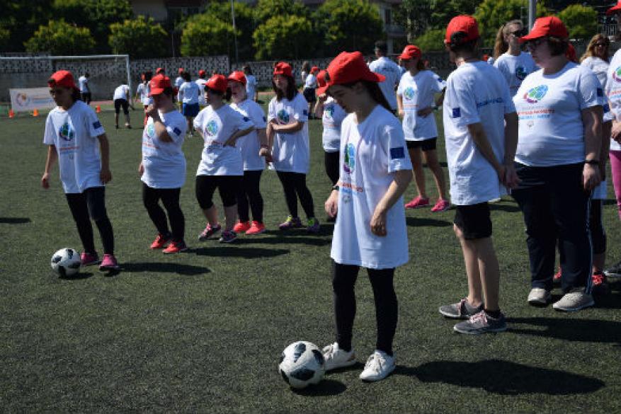 Keep up with the girls