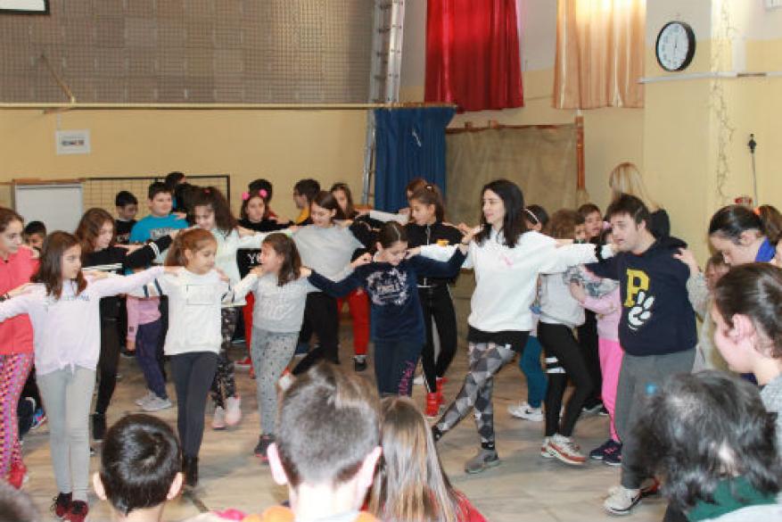 Επίσκεψη στο 100ο Δημοτικό Σχολείο