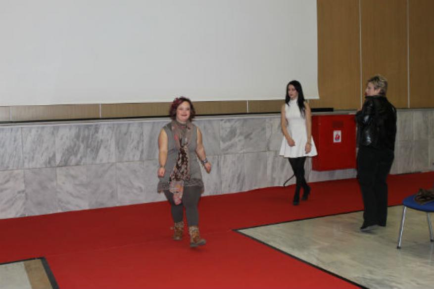 Επίδειξη Μόδας στο Βελλιδειο Επίδειξη Μόδας στο Βελλιδειο