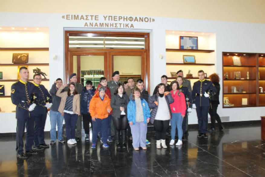 Επίσκεψη στην στρατιωτική σχολή Ευελπίδων