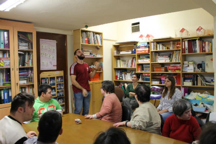 Επίσκεψη του ταχυδακτυλουργού Δημήτρη Λιοτατή