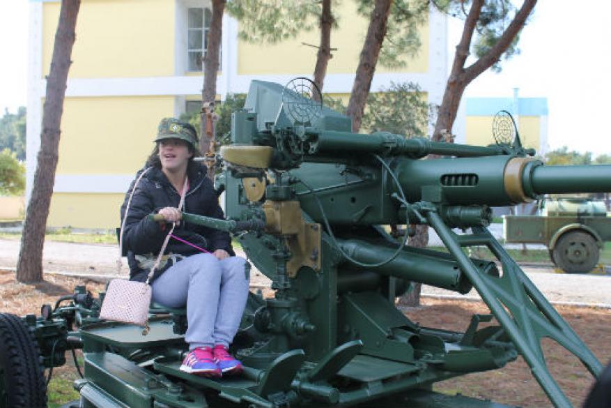 Επίσκεψη στο στρατόπεδο Νταλίπη