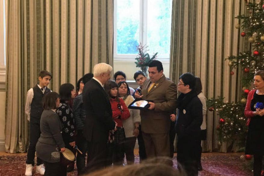  Κάλαντα στον Πρωθυπουργό και τον Πρόεδρο της Δημοκρατίας