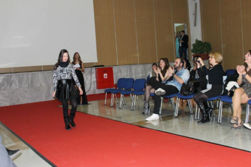 Επίδειξη Μόδας στο Βελλιδειο Επίδειξη Μόδας στο Βελλιδειο