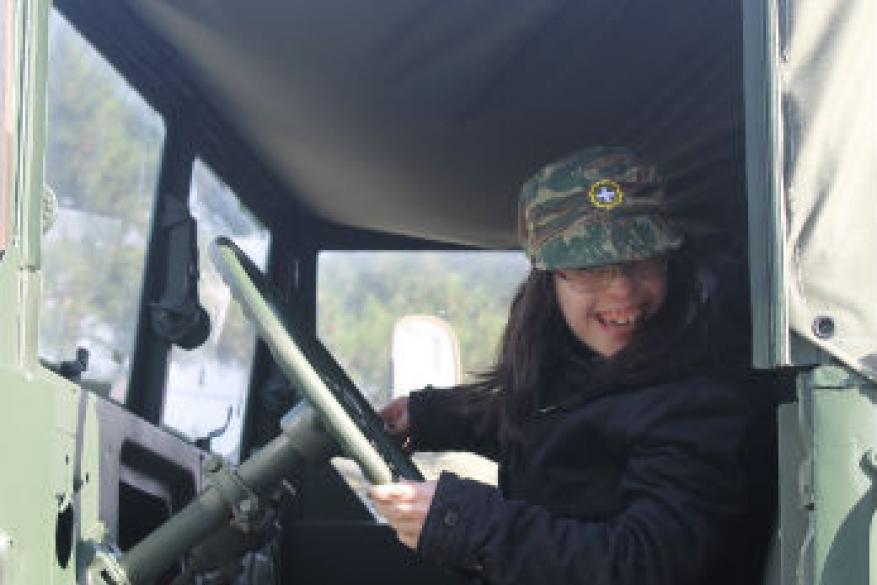 Επίσκεψη στο στρατόπεδο Νταλίπη