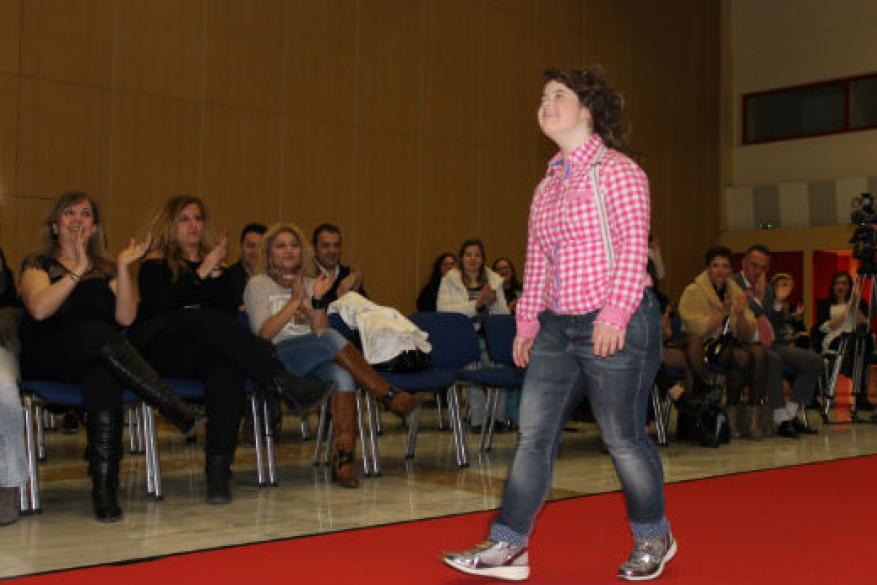 Επίδειξη Μόδας στο Βελλιδειο Επίδειξη Μόδας στο Βελλιδειο