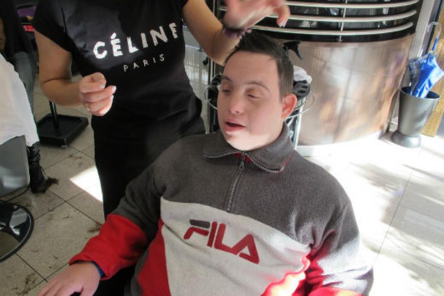 Επίσκεψη στο κομμωτήριο