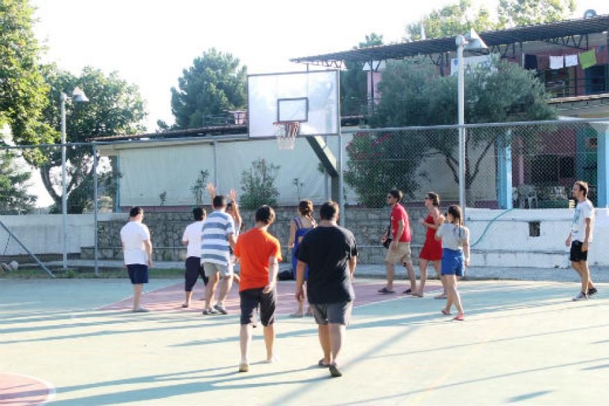 Κατασκήνωση στη Νέα Πέραμο