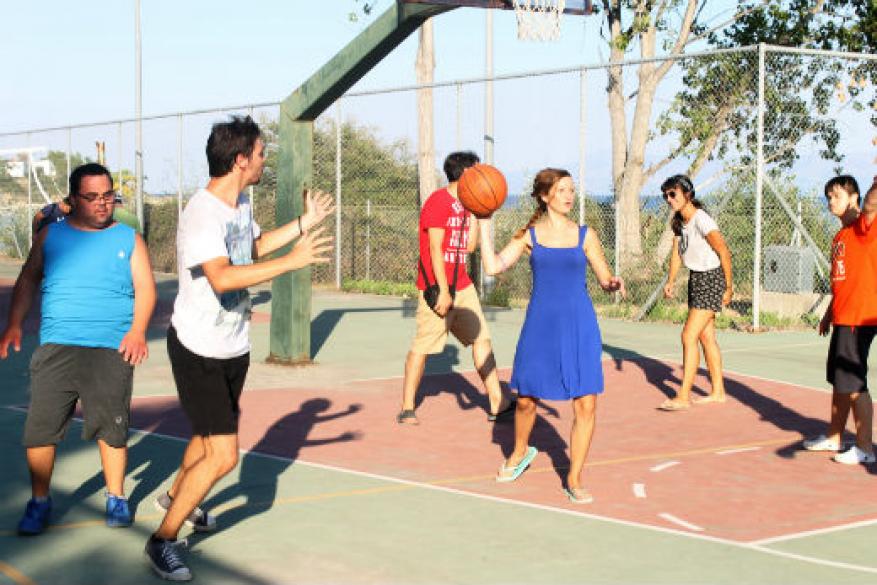 Κατασκήνωση στη Νέα Πέραμο