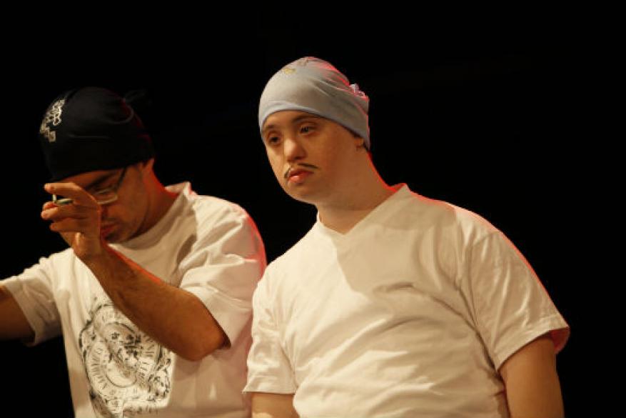 Θεατρική Παράσταση Πολύτιμος και Αγάπη