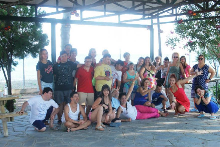 Κατασκήνωση στη Νέα Πέραμο