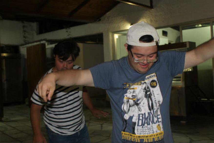 Κατασκήνωση στη Νέα Πέραμο