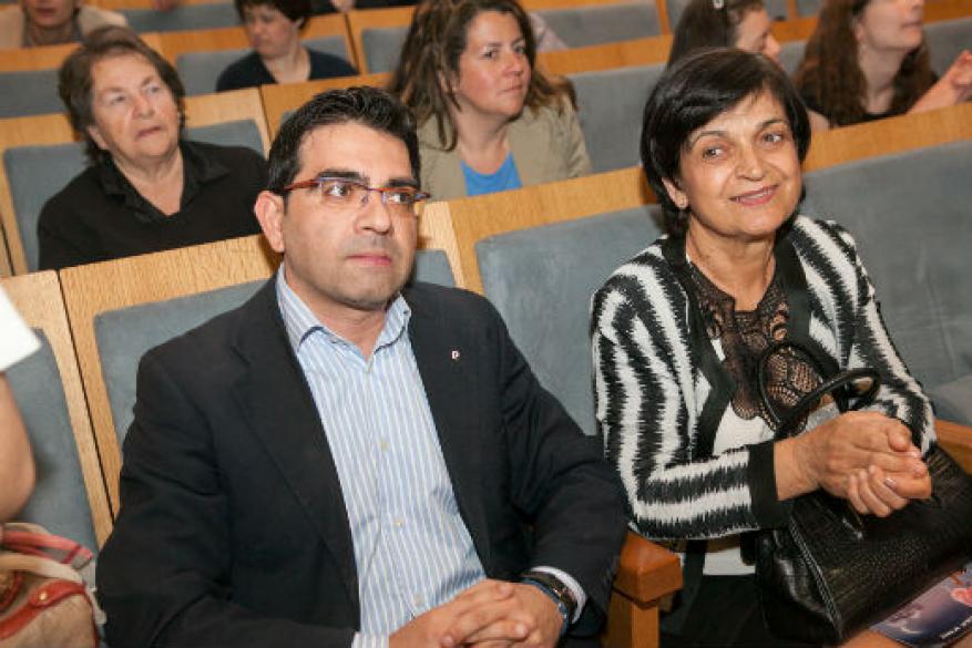 Θεατρική Παράσταση Πολύτιμος και Αγάπη