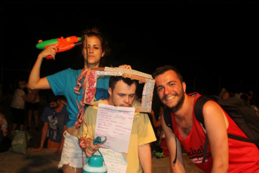 Κατασκήνωση στη Νέα Πέραμο