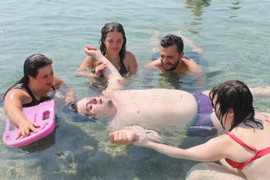 Κατασκήνωση στη Νέα Πέραμο