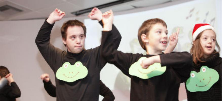 Θεατρική Παράσταση Φρικαντέλα Θεατρική Παράσταση Φρικαντέλα