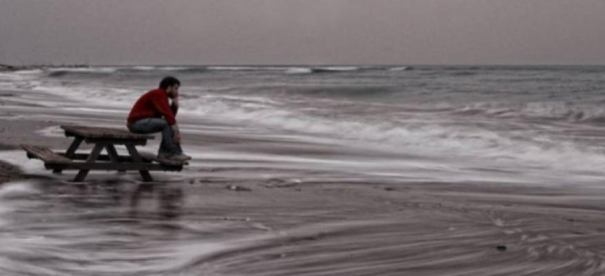 Ένας σερβιτόρος με σύνδρομο Down Ένας σερβιτόρος με σύνδρομο Down